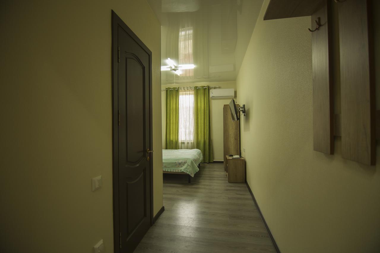 Hostel Esal Osh Εξωτερικό φωτογραφία