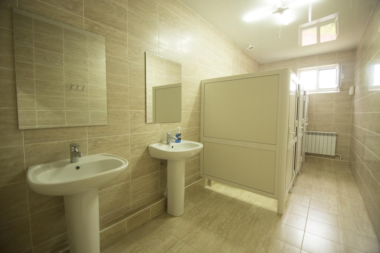 Hostel Esal Osh Εξωτερικό φωτογραφία