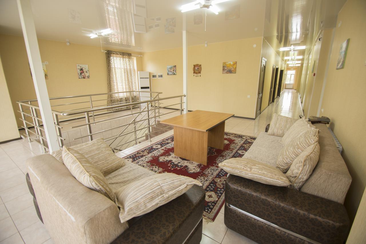 Hostel Esal Osh Εξωτερικό φωτογραφία